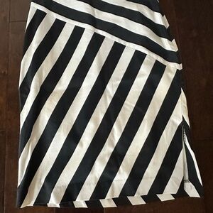 Banana Republic Black and White Pencil Skirt